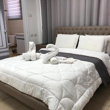 Hotel Room Service Bat Yam Exterior photo