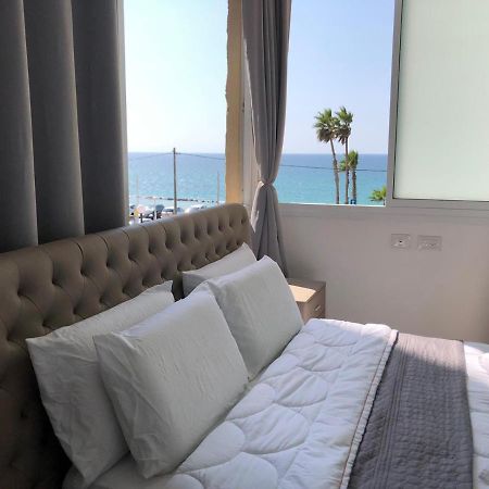 Hotel Room Service Bat Yam Exterior photo