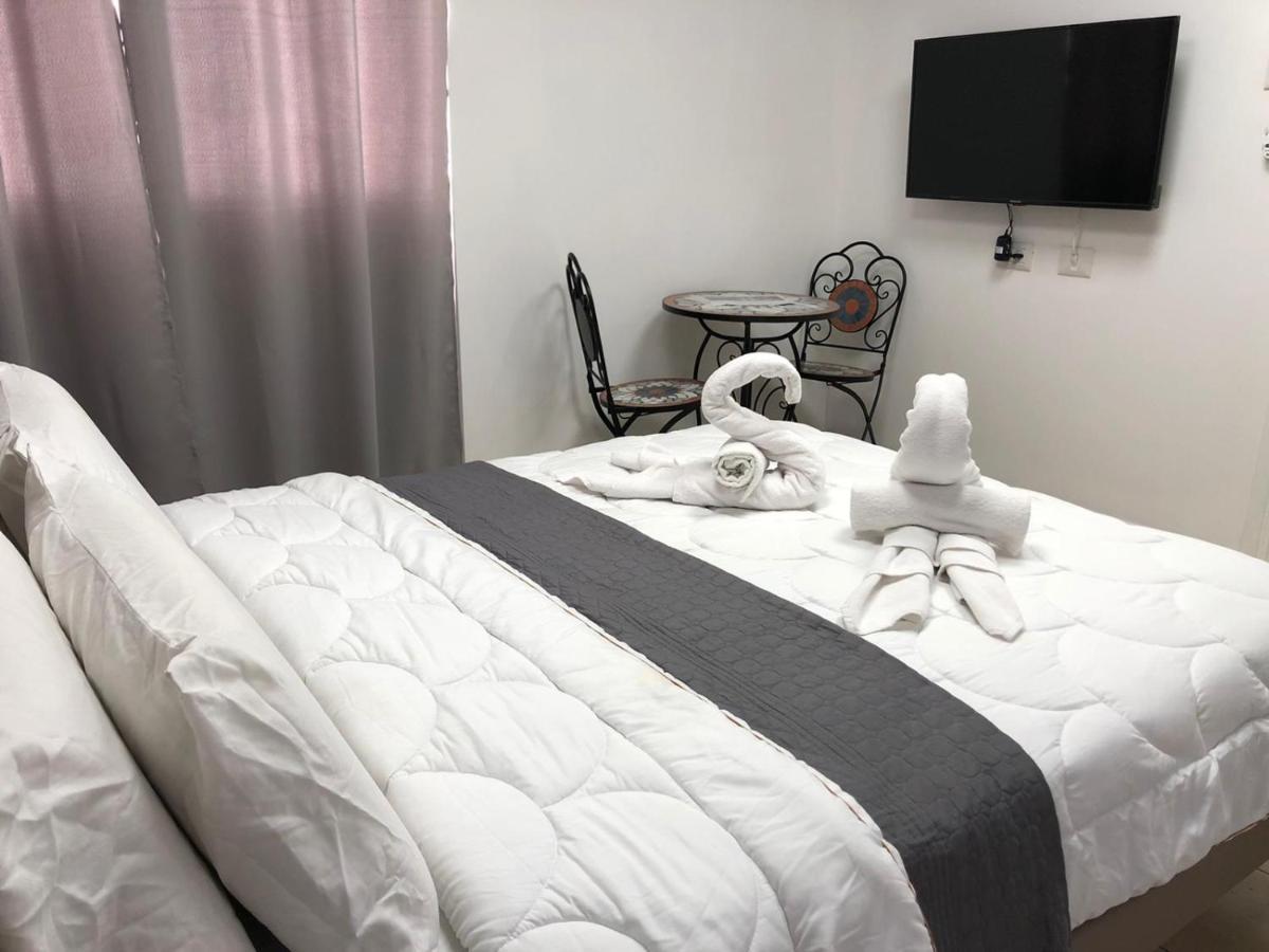 Hotel Room Service Bat Yam Exterior photo