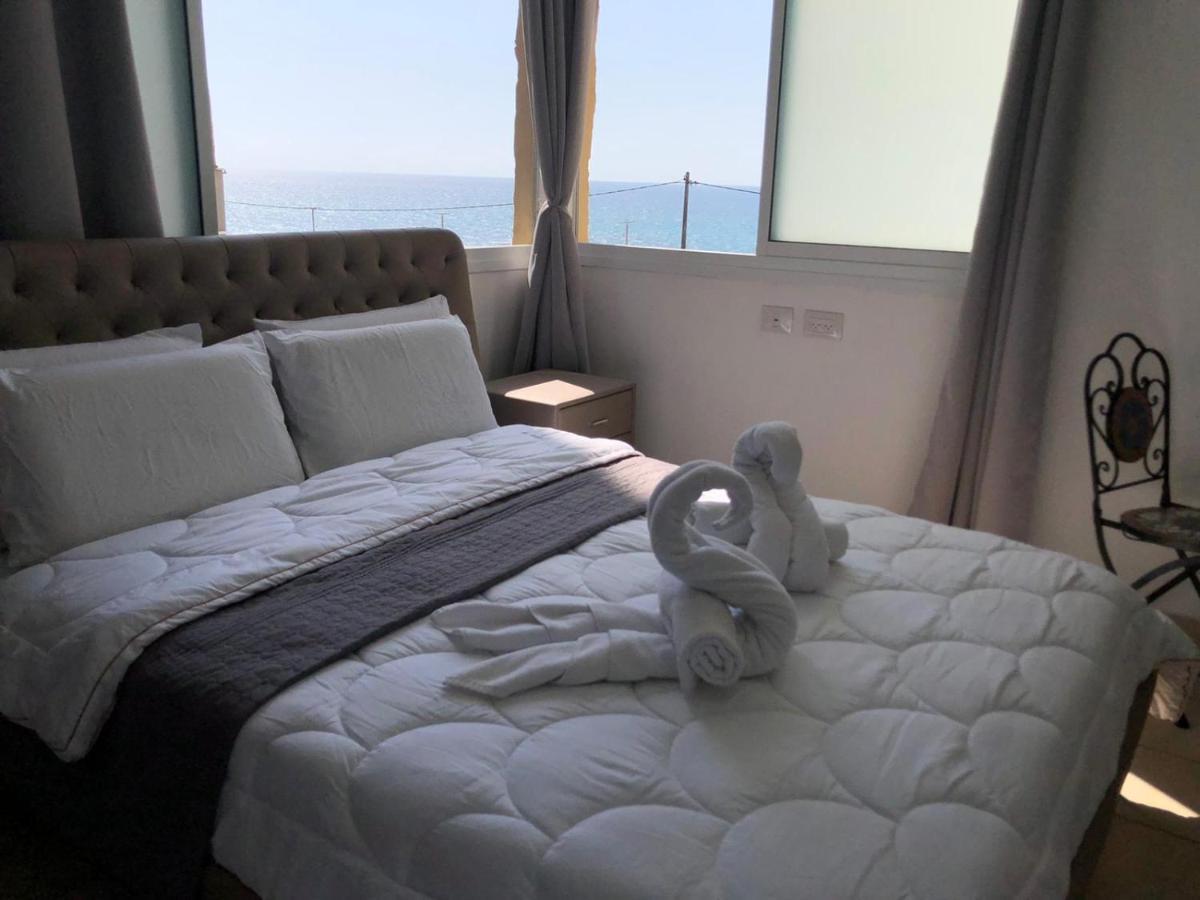 Hotel Room Service Bat Yam Exterior photo