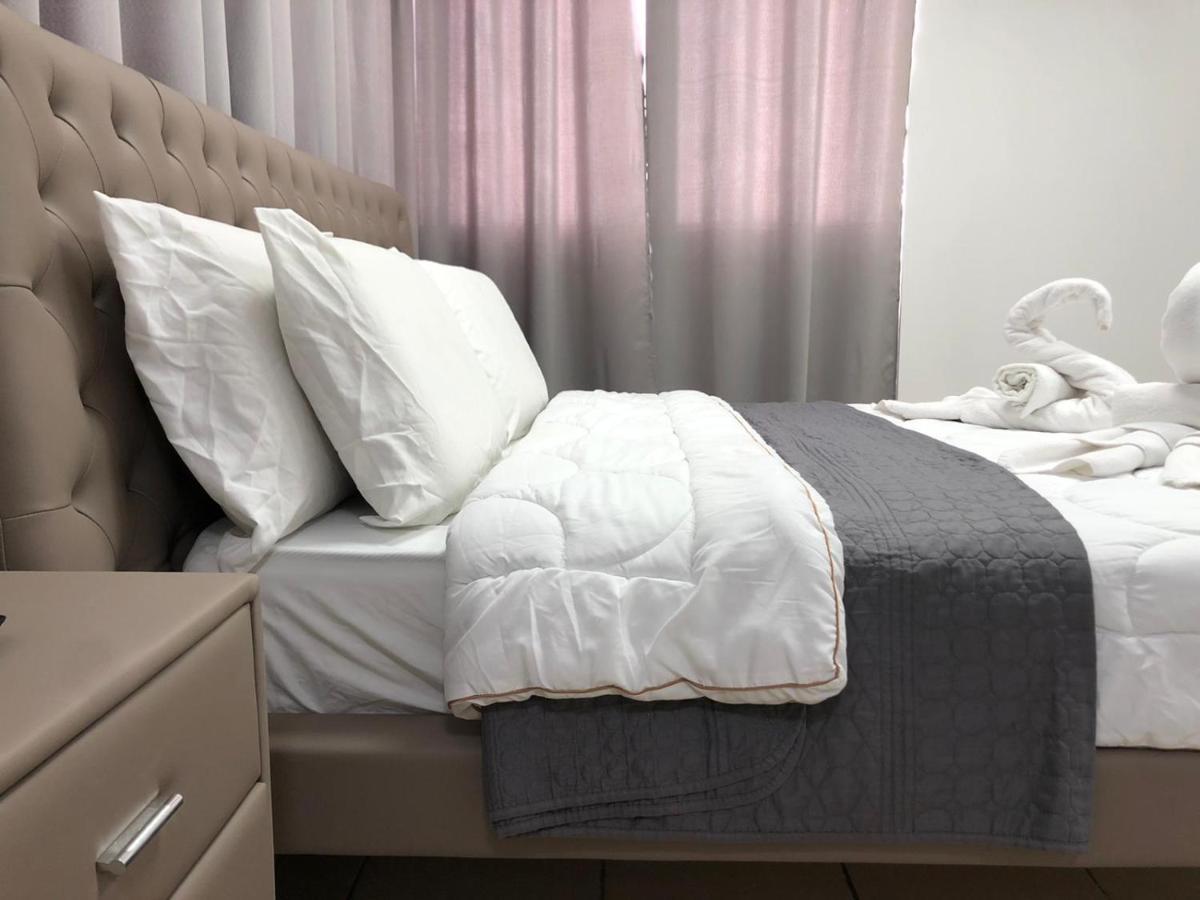 Hotel Room Service Bat Yam Exterior photo