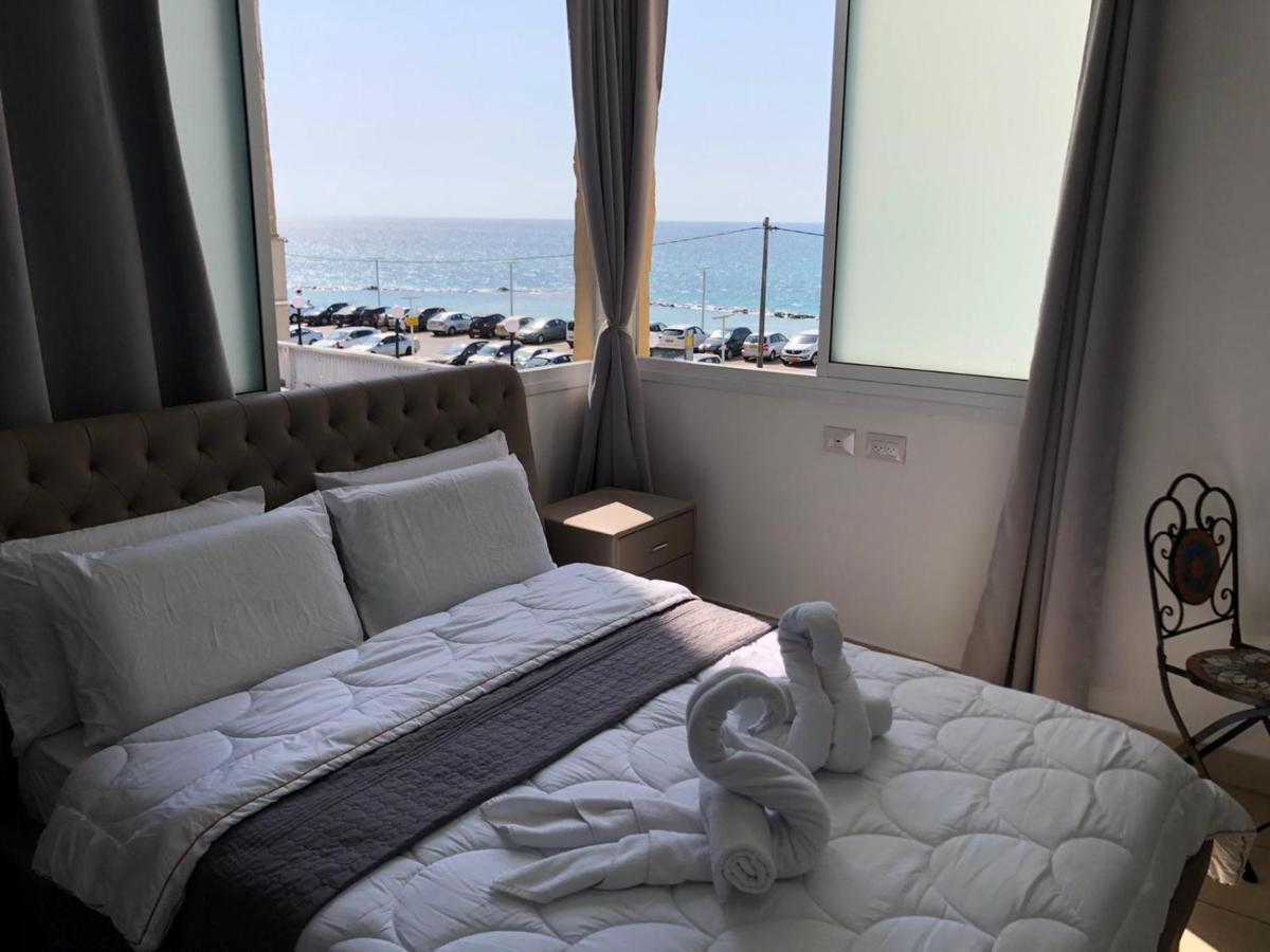 Hotel Room Service Bat Yam Exterior photo